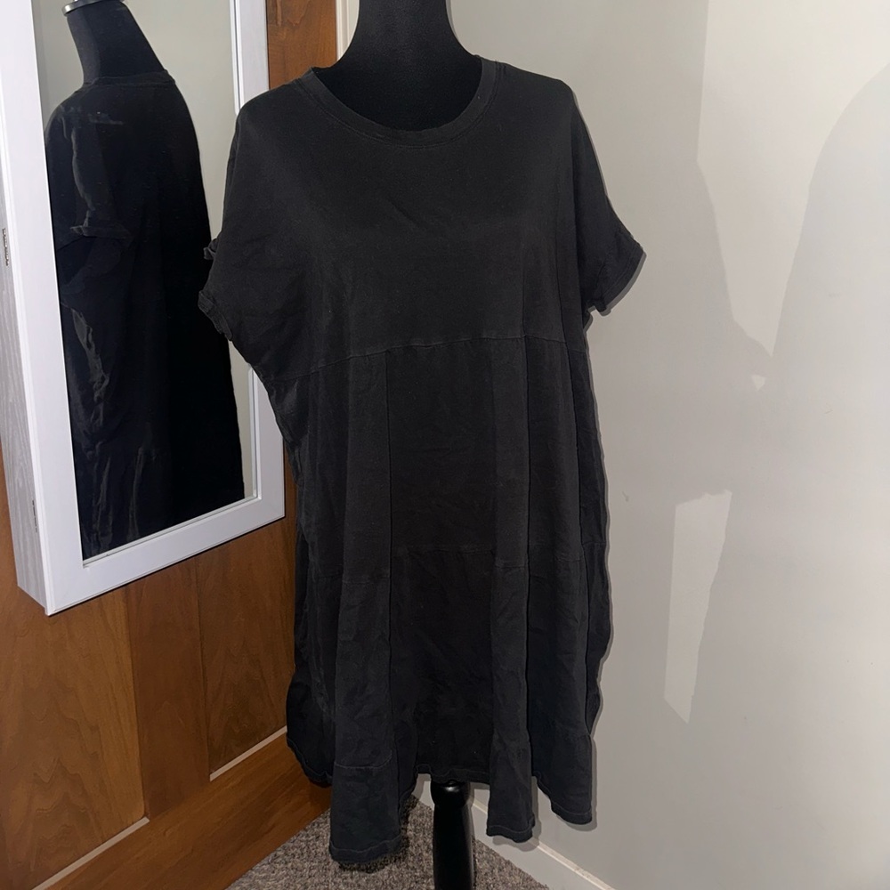 Time and Tru Black Short Sleeve Tunic Dress